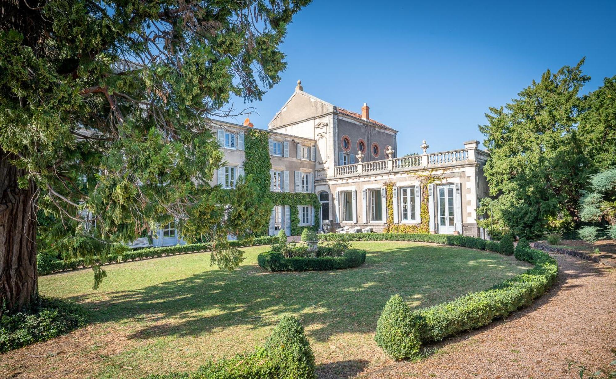 Chateau Du Serpolet Pont-du-Château Dış mekan fotoğraf